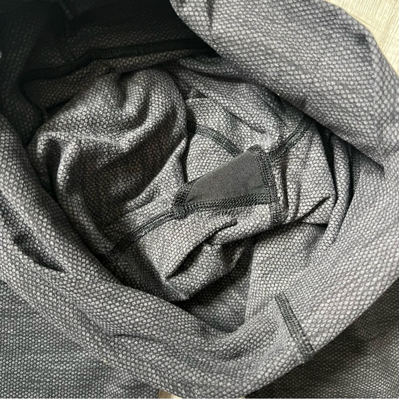 LULULEMON WUNDER UNDER Textured High Rise Tight Cropped Leggings Size 8 - Picture 7 of 12